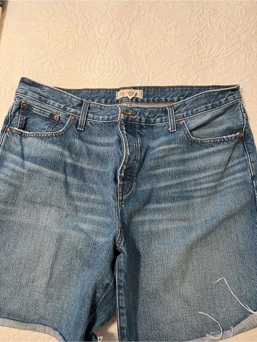 Madewell women’s Long Denim Shorts - Blue Denim